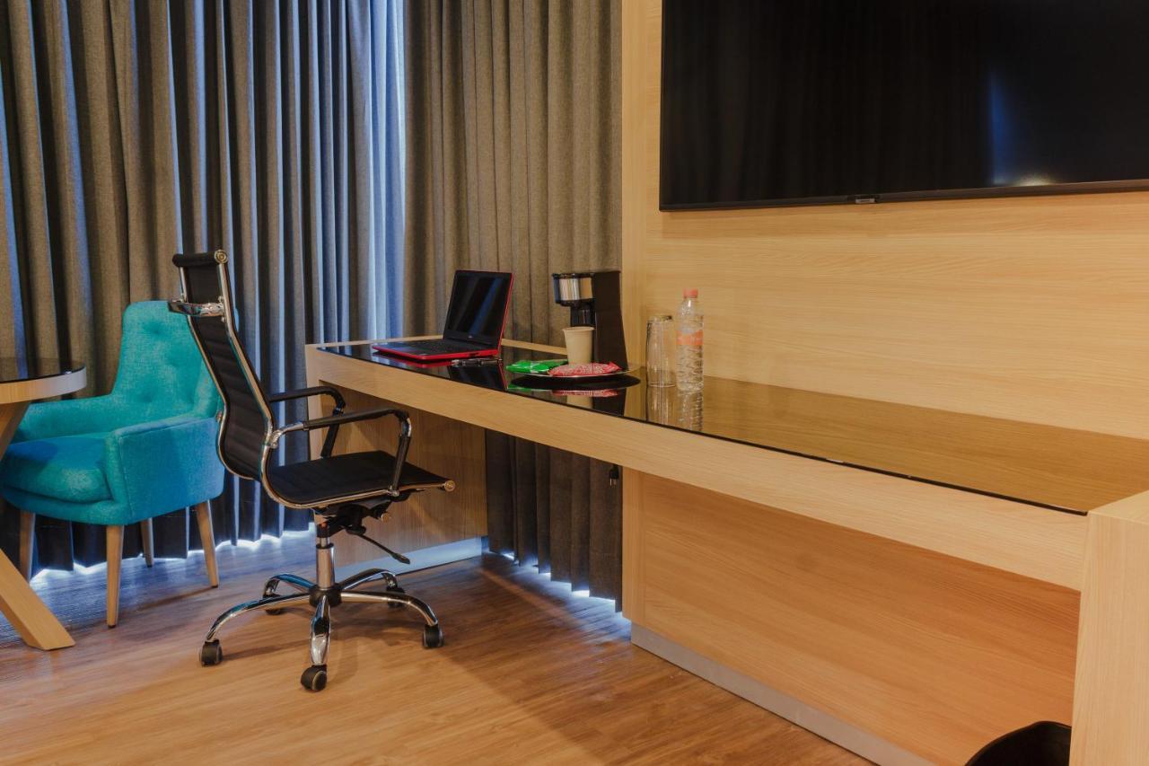 Hotel Kavia Monterrey Luaran gambar