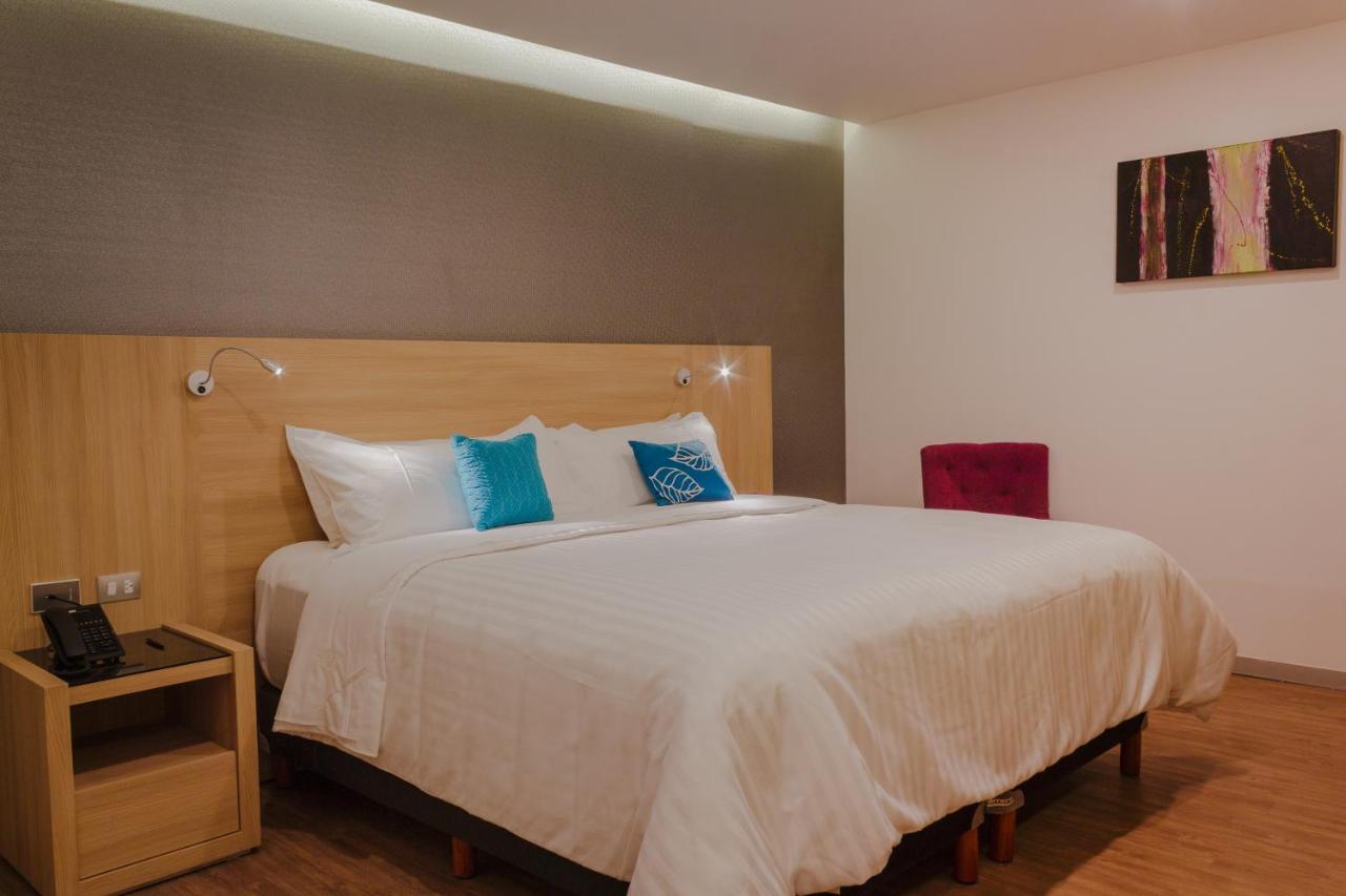 Hotel Kavia Monterrey Luaran gambar