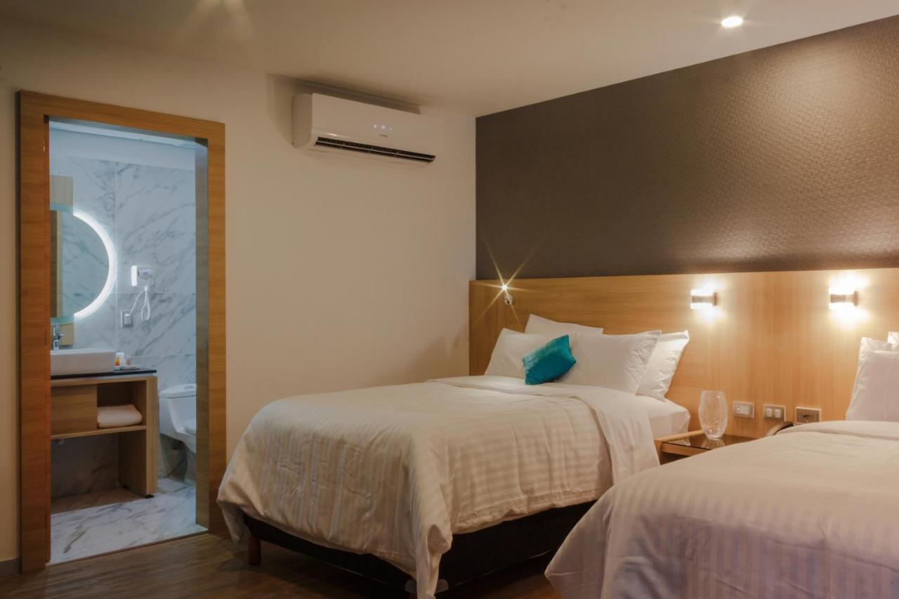 Hotel Kavia Monterrey Luaran gambar