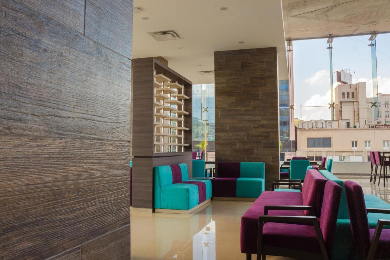 Hotel Kavia Monterrey Luaran gambar