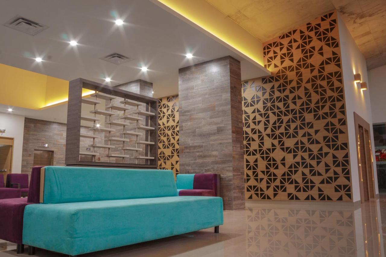 Hotel Kavia Monterrey Luaran gambar