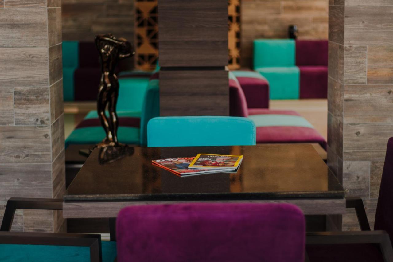 Hotel Kavia Monterrey Luaran gambar