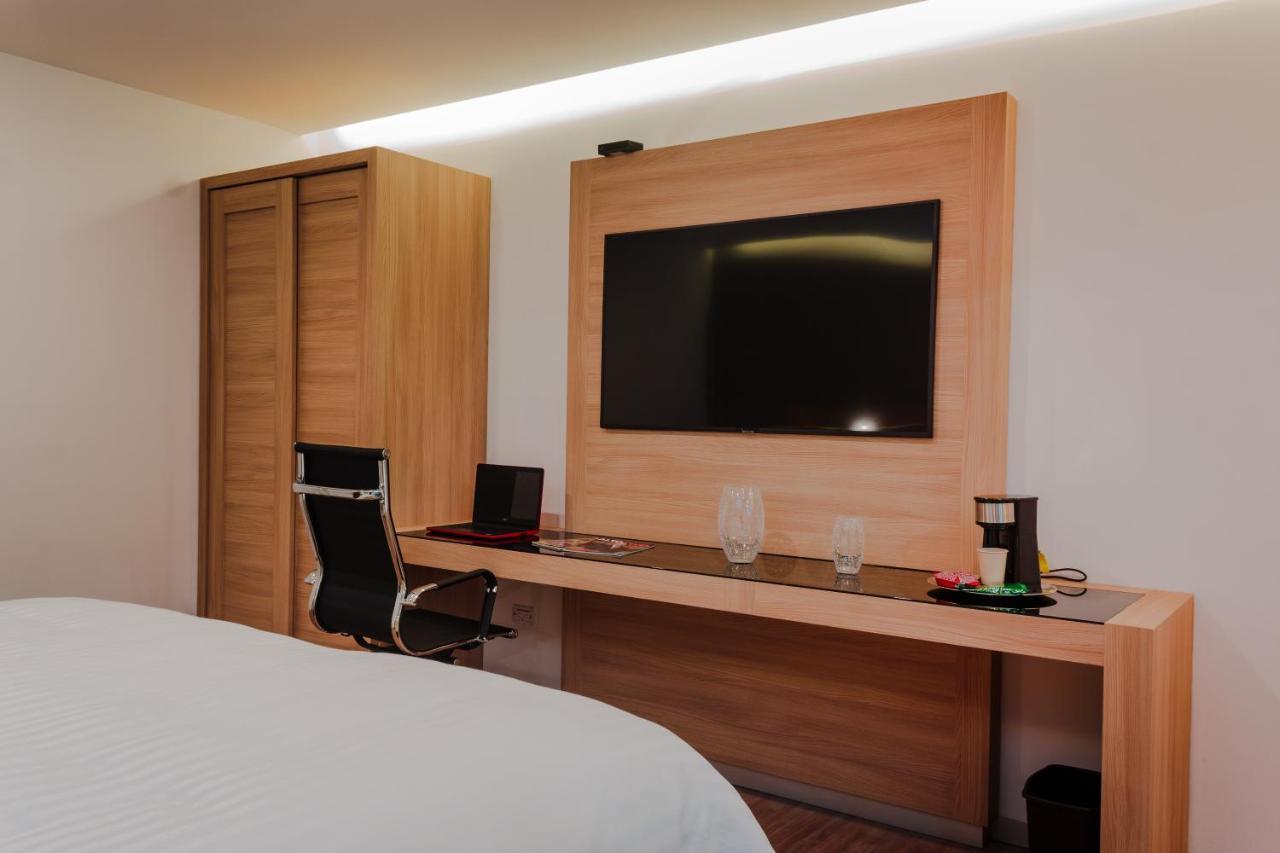 Hotel Kavia Monterrey Luaran gambar